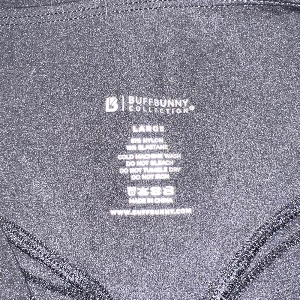 L Buffbunny Silhouette Shorts - Picture 3 of 3